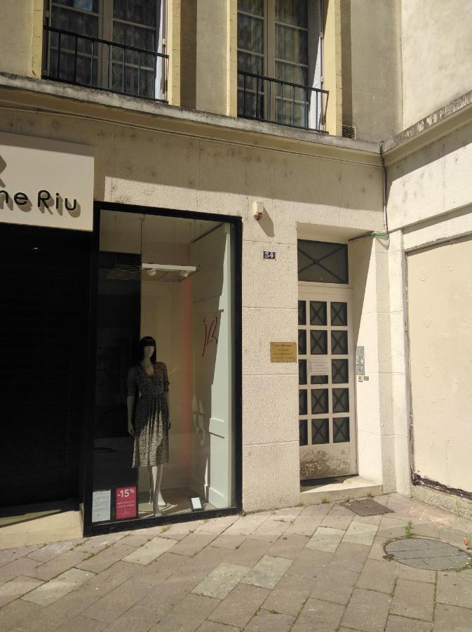 Le Gambetta Leilighet Poitiers Eksteriør bilde
